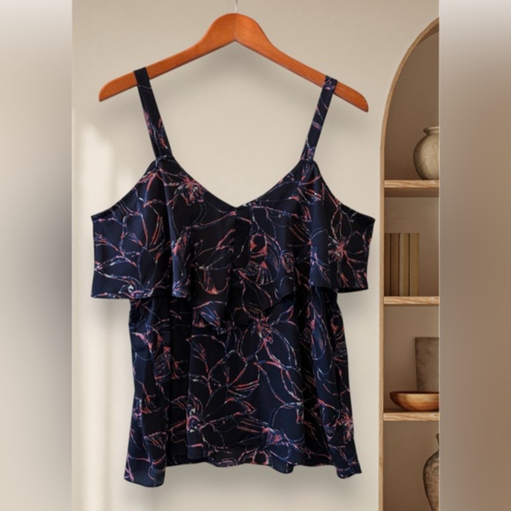 Women’s ALLISON JOY Tank with Cutout Shoulders Size L